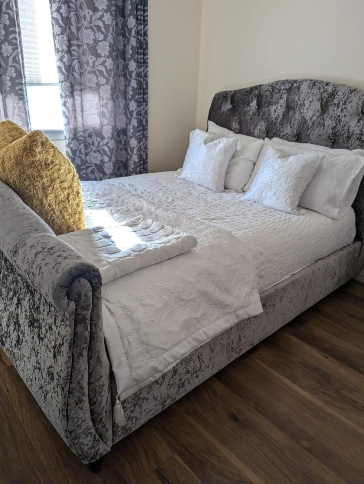 Homestay Homes Holytown